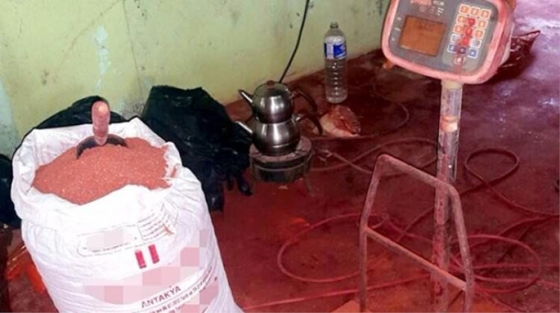 Sahte biberi 'Kahramanmaraş biberi' diye sattı!