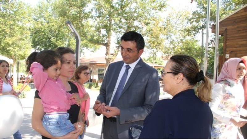 Sarıgöl`de Çocuklar Eğitim Öğretim Yılını Açtı