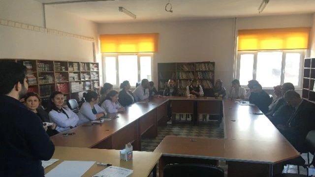 Saü`de `Problem Çözme Teknikleri` İsimli Eğitim Gerçekleşti