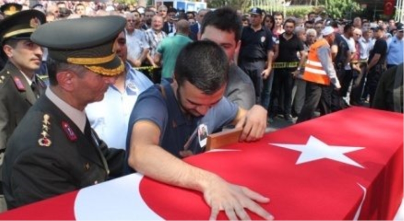Şehidin kardeşi: Yemin ediyorum senin kanın yerde kalmayacak