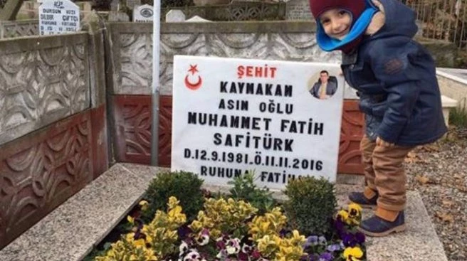 Şehit kaymakamın eşi yürekleri yaktı!