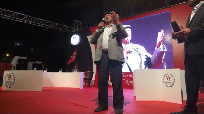 Şehit Ömer Halisdemir Meydanı`nda `o gece`yi anlattılar