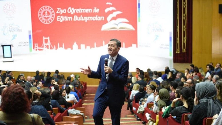 SELÇUK: DÖNÜŞÜM ÖĞRETMEN ELİYLE OLACAK
