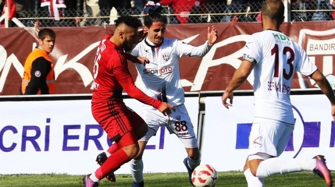 Semih Şentürk`ten altın gol!