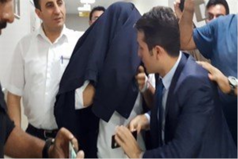 Şemsiyeli saldırgan adliyeye sevkedildi
