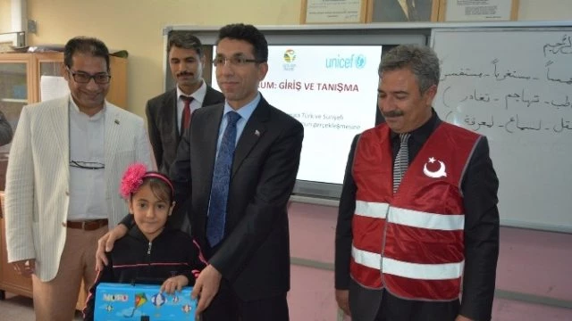 Siirt`teki Suriyeli Öğrencilere Eğitim Desteği