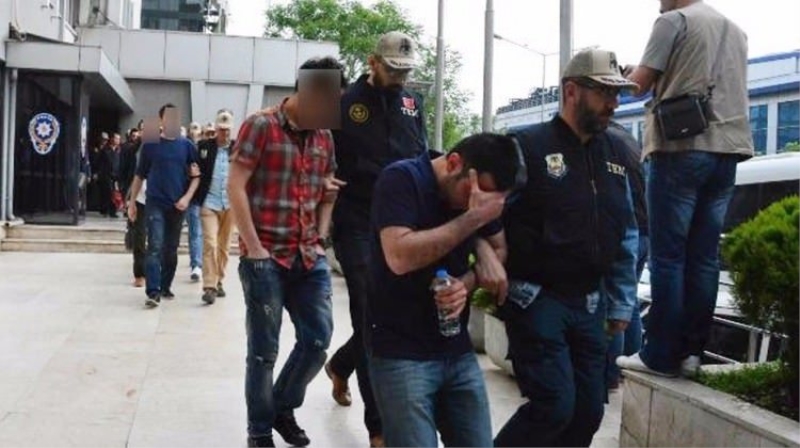 Sınavlarda usulsüzlük yapan 18 FETÖ'cü tutuklandı