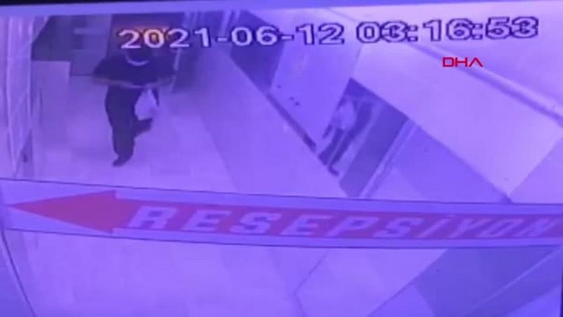 SİVAS `ALTINLARINIZ CİNAYET VE HIRSIZLIĞA KARIŞTI` DİYEREK 130 BİN LİRA DOLANDIRDILAR