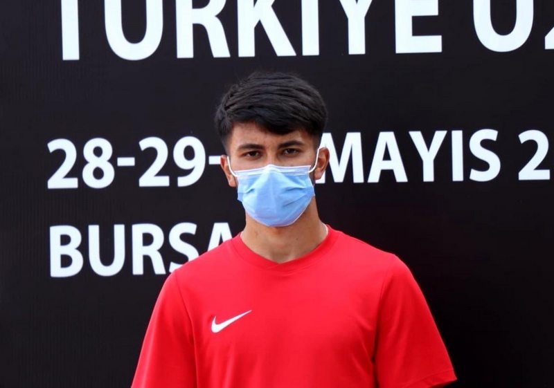 Sivaslı sporcu Atletizm Milli Takımı`na seçildi