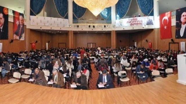 Siyaset Akademisi Sınavı Yapıldı