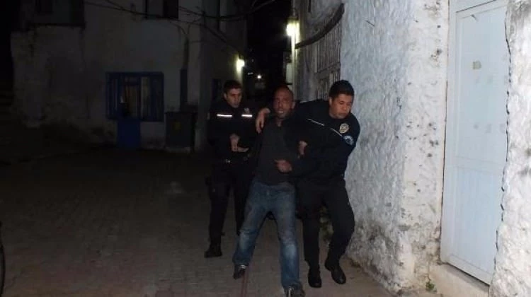 Şizofreni hastası evini ateşe verdi
