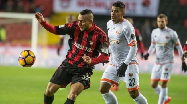 Son 9 maçını kaybeden G.Antep nefes aldı