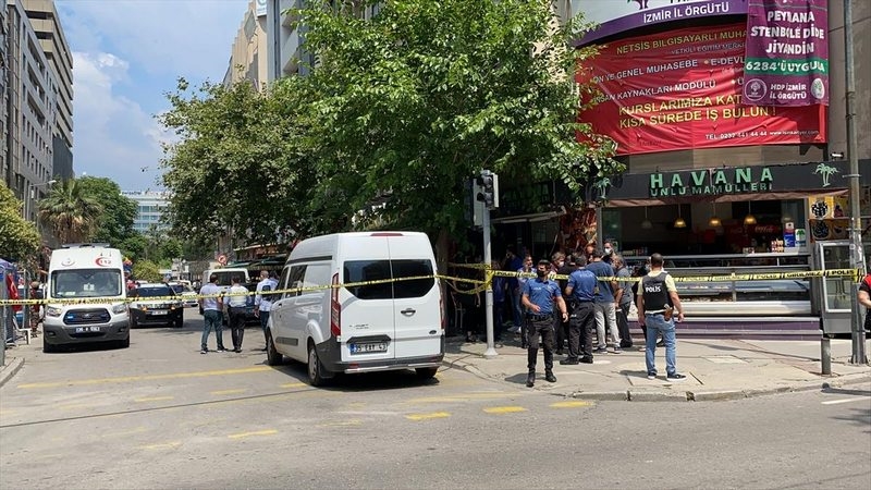 Son Dakika! AK Parti Genel Başkan Yardımcısı Dağ`dan HDP İzmir il binasına düzenlenen saldırıya ilişkin açıklama: Kınıyorum