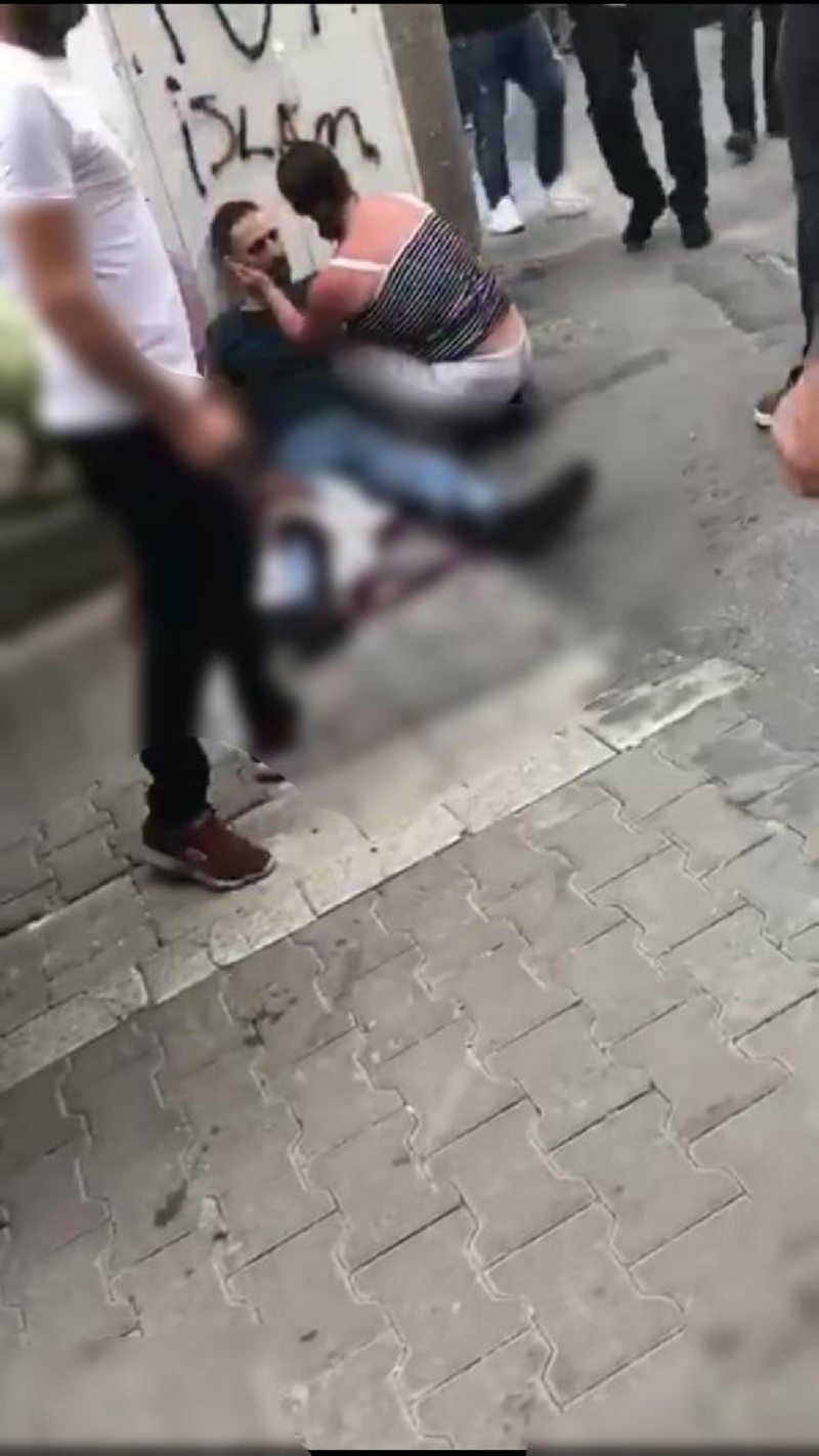 Son dakika haberi... KÜÇÜKÇEKMECE`DE SİLAHLI KAVGA KAMERADA (EK BİLGİLERLE )