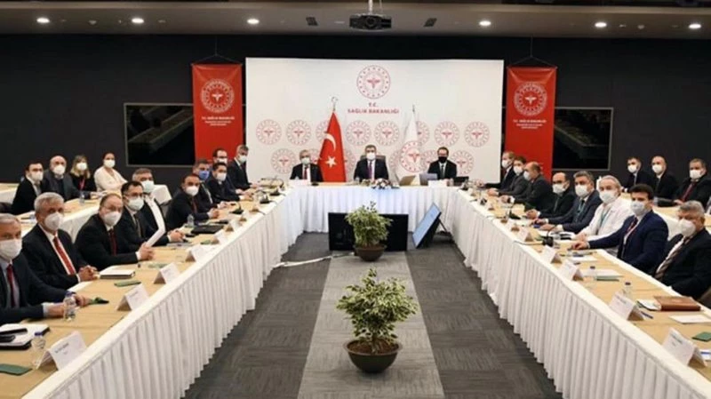 Son Dakika! Sağlık Bakanı Koca: Ülkemizdeki vakaların yaklaşık yüzde 40`ı İstanbul`da