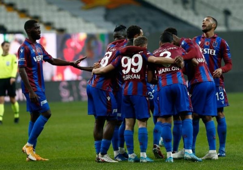 Son dakika! Trabzonspor`da çok yönlü transfer çalışması