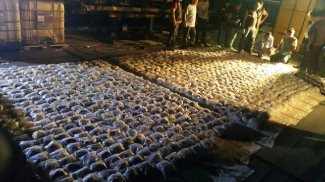 Son Yılların En Büyük Uyuşturucu Operasyonu Gemiden 1 Tondan Fazla Eroin Çıktı