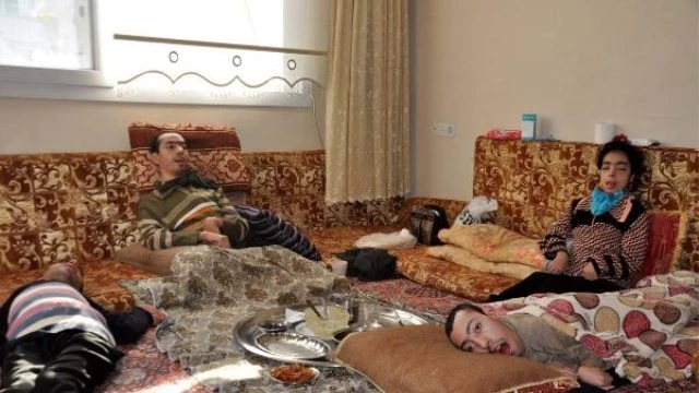 Suriyeli Aile, Kas Erimesi Hastası 4 Çocuklarıyla Yaşam Savaşı Veriyor