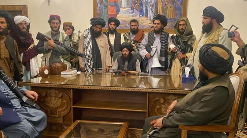 Taliban`dan ABD`ye mesaj gibi atama! Eski Guantanamo mahkumu Savunma Bakanı Vekili olarak görevlendirildi