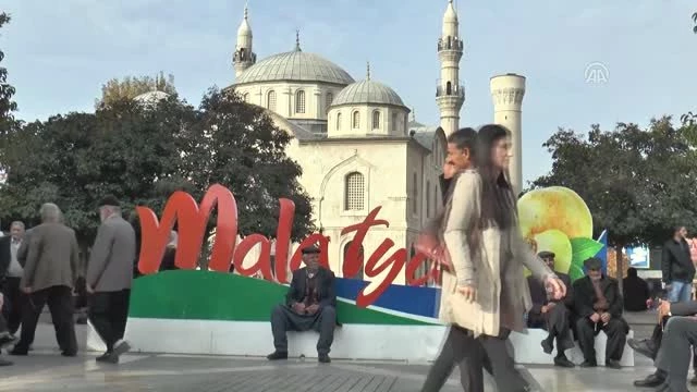 Tarihi Kerpiç Konak `Yaşam` Saçıyor
