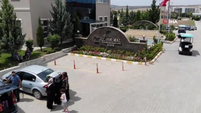 Tatil için termali tercih edenlerin Afyonkarahisar`daki ilk tercihleri Gazlıgöl oldu