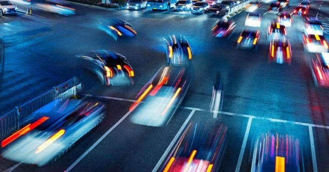 Tatilciler dönüş yolunda, trafik İzmit`te başladı