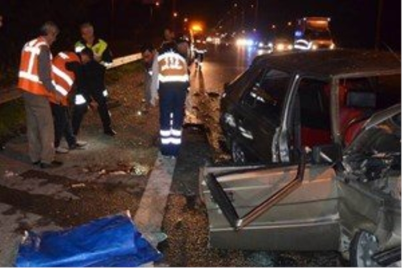 TEM`de kan donduran trafik kazası!