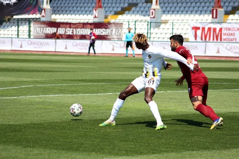 TFF 1. Lig: RH Bandırmaspor: 2 Menemenspor: 2