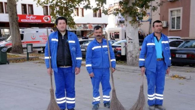 Tokat`ta Yaşam Atatürk İçin 2 Dakika Durdu
