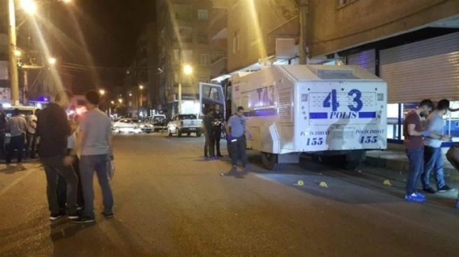 TOMA`ya el yapımı patlayıcı ile saldırı