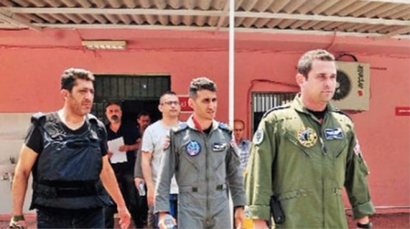 TSK'dan FETÖ mağduru 500 pilota: Geri dönün