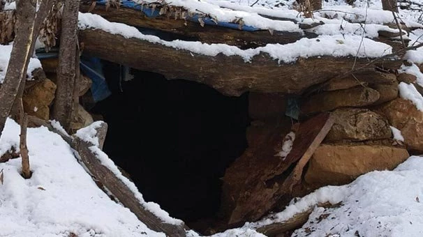 Tunceli`de teröristlerin kullandığı 2 sığınak imha edildi