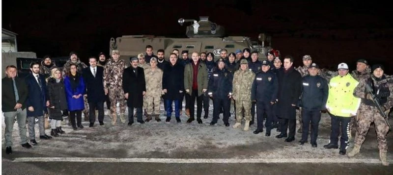 Türkiye Cumhuriyeti İçişleri Bakanı Süleyman Soylu bu sene de  yeni yılı Üs Bölgesinde girdi