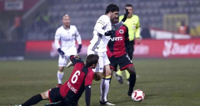 Türkiye Kupası`nda Fenerbahçe, Gençlerbirliği ile 2-2 Berabere Kaldı