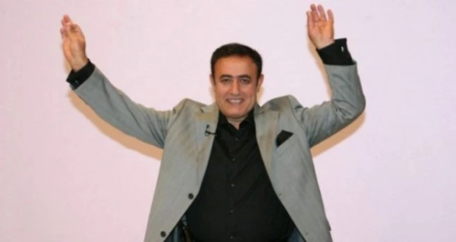 Türkücü Mahmut Tuncer?in Kızı Gizem, Popçu Oldu