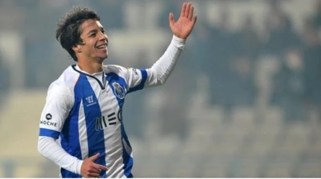 UEFA`dan Porto`ya FFP cezası!