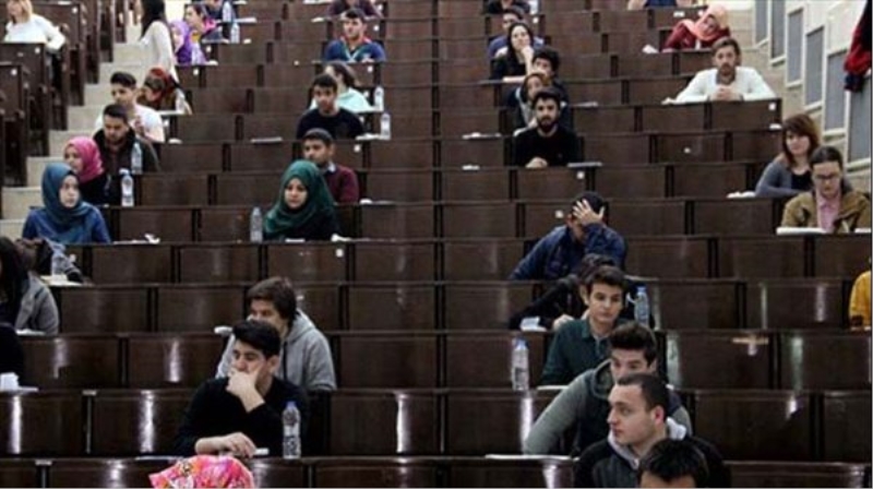 Üniversitelerin 60 bin kontenjanı boş kaldı