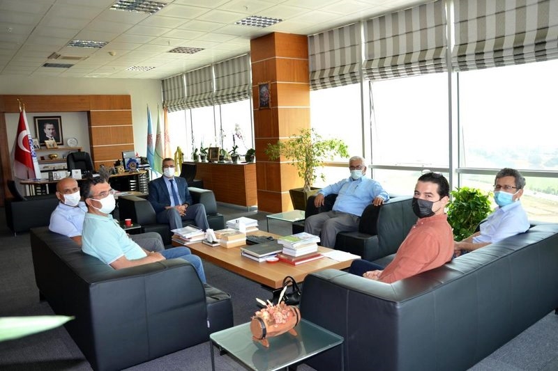 Üniversitemiz Trakya Tohumculuk Vadisinden Üniversitemiz Rektörüne Ziyaret Yeni