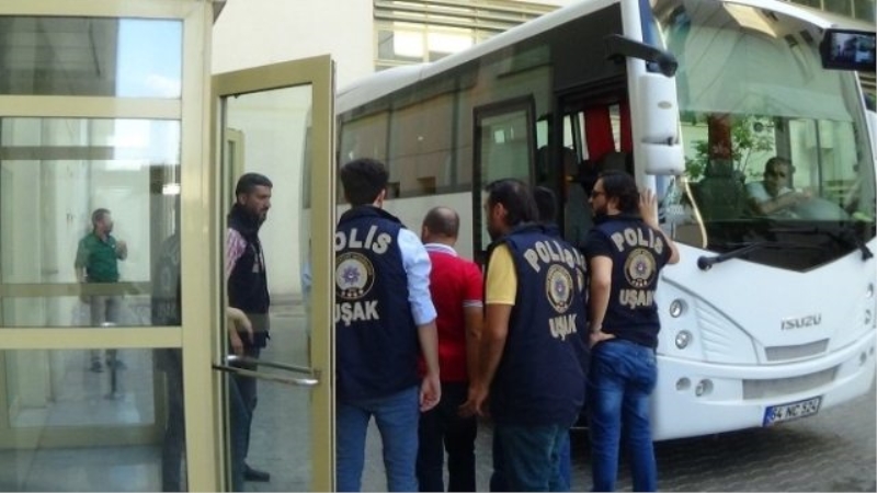 Uşak`ta 7 Sağlık Personeli Fetö`den Tutuklandı