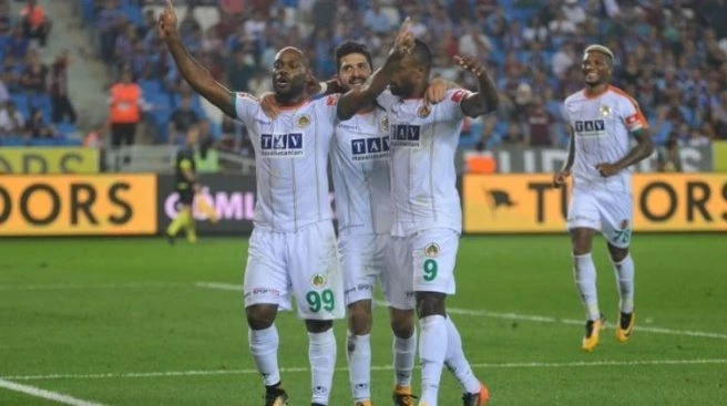 Vagner Love` coştu, Alanya fark attı!