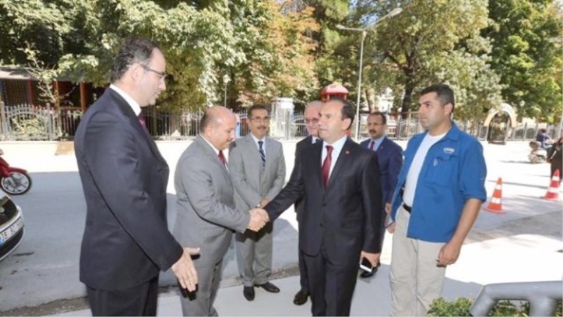 Vali Işık`a Eğitim Brifingi
