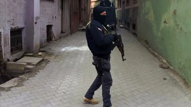 Van'da çatışma: 1 PKK'lı öldürüldü, 3 polis yaralı