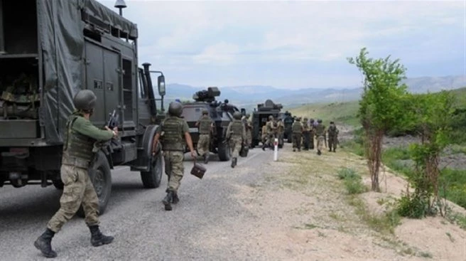 Van Başkale`de sıcak çatışma! Acı haber geldi