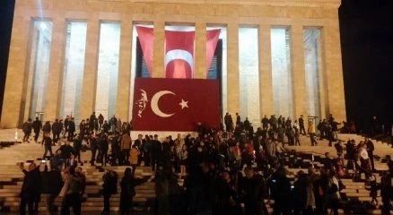 Vatandaşlar Anıtkabir?e akın etti