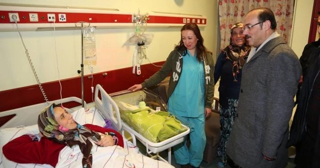 Yozgat`ta 2016`nın son bebeğine `Ömer Halis` ismi verildi