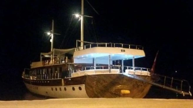 YUNAN ADASINDA TÜRKLERE LİNÇ GİRİŞİMİ!