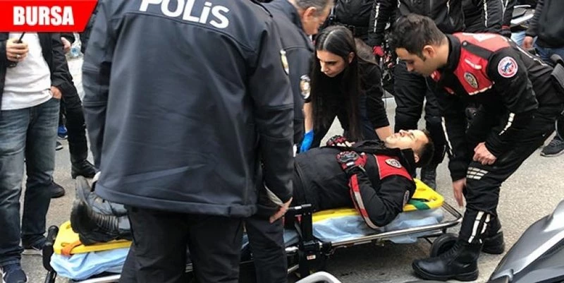 YUNUSLARA OTOMOBİL ÇARPTI
