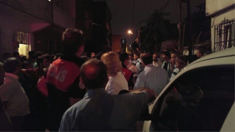 Yüzlerce kişi sokağa döküldü! Polis alarma geçti